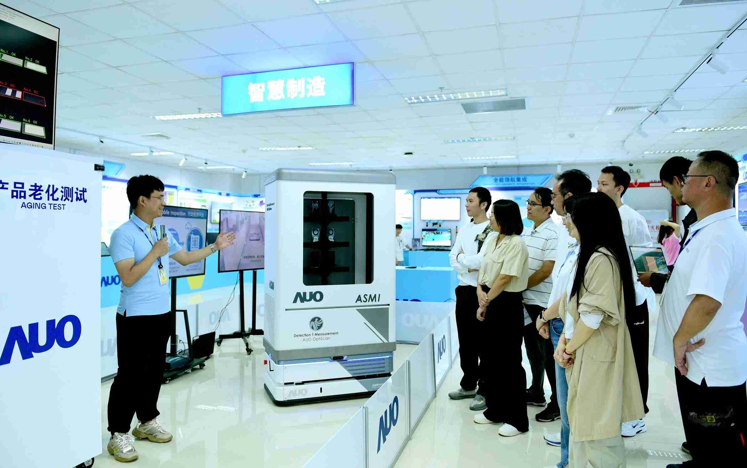 z6mg·人生就是博厦门将5G+ABC技术串联生产管理全流程，，打通研发、、、采购、、、、生管、、、制程、、、设备、、、、质量等产品全生命周期制造流程，，，完成数字化设计、、智慧供应链、、智能座舱、、、全流程设备管理、、、数据驱动优化、、、智慧在线检测、、、智慧品管等自适应生产模式升级